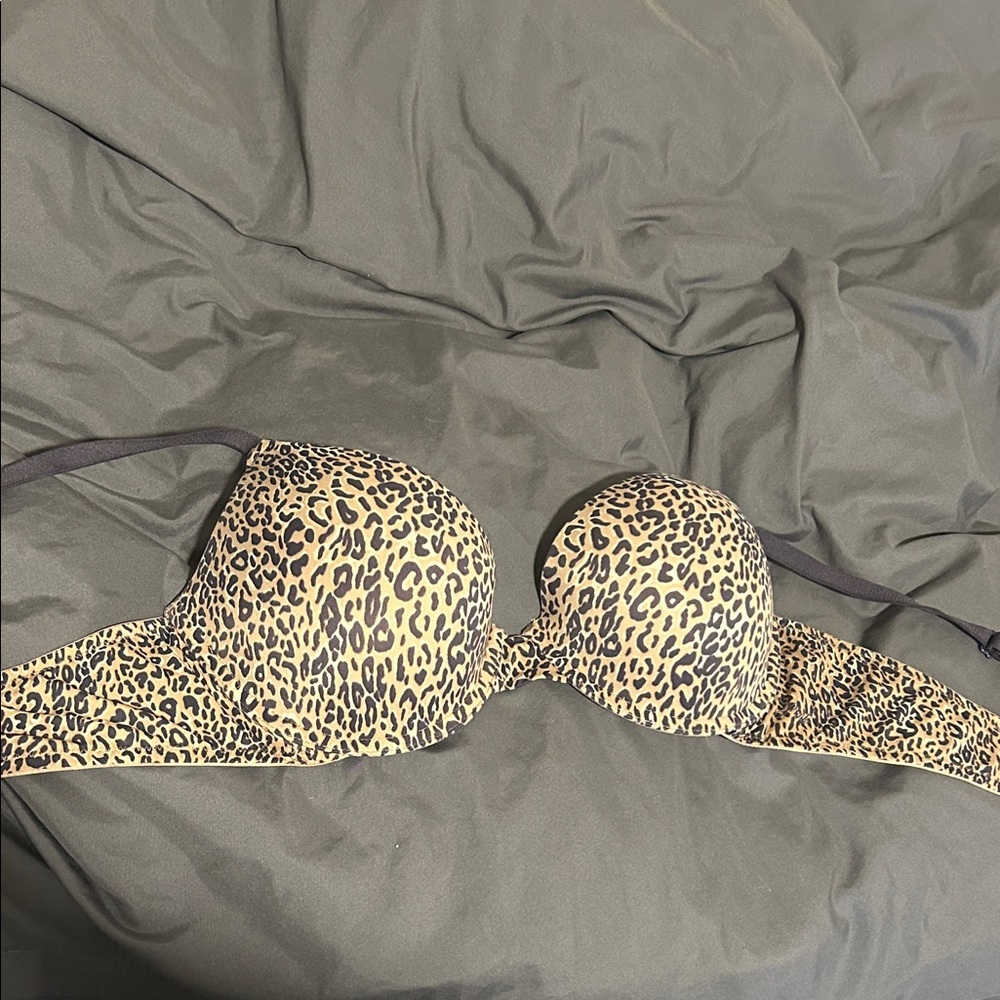 VS PINK Wear Everywhere Leopard Print Push-Up Bra